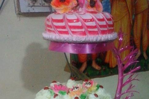 Laddu Gopal Birthday Cake | bakehoney.com