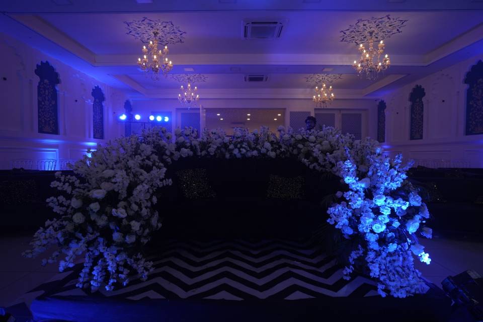 Traavista Aravali Mahal
