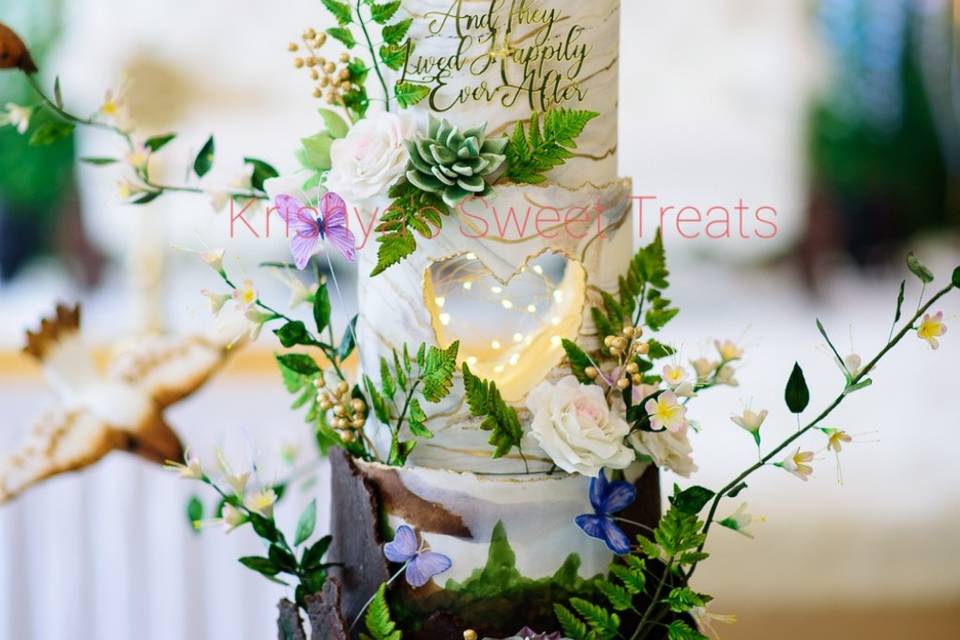 4 tier wedding cake.