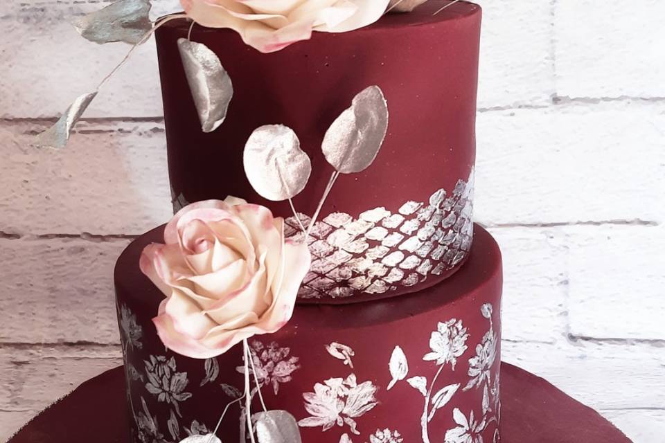 2 tier wedding cake