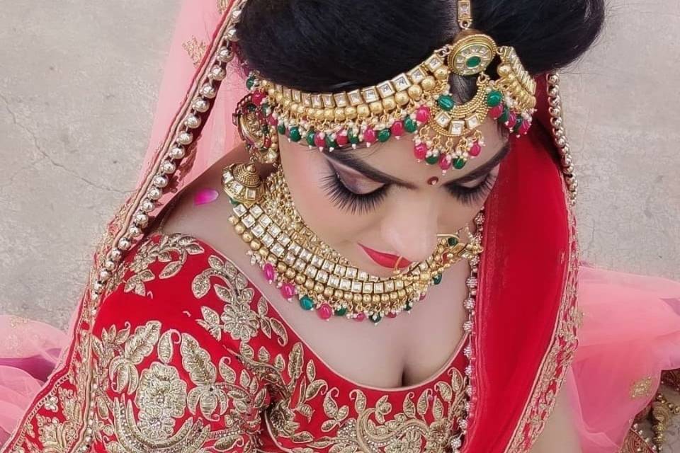 Bridal makeup