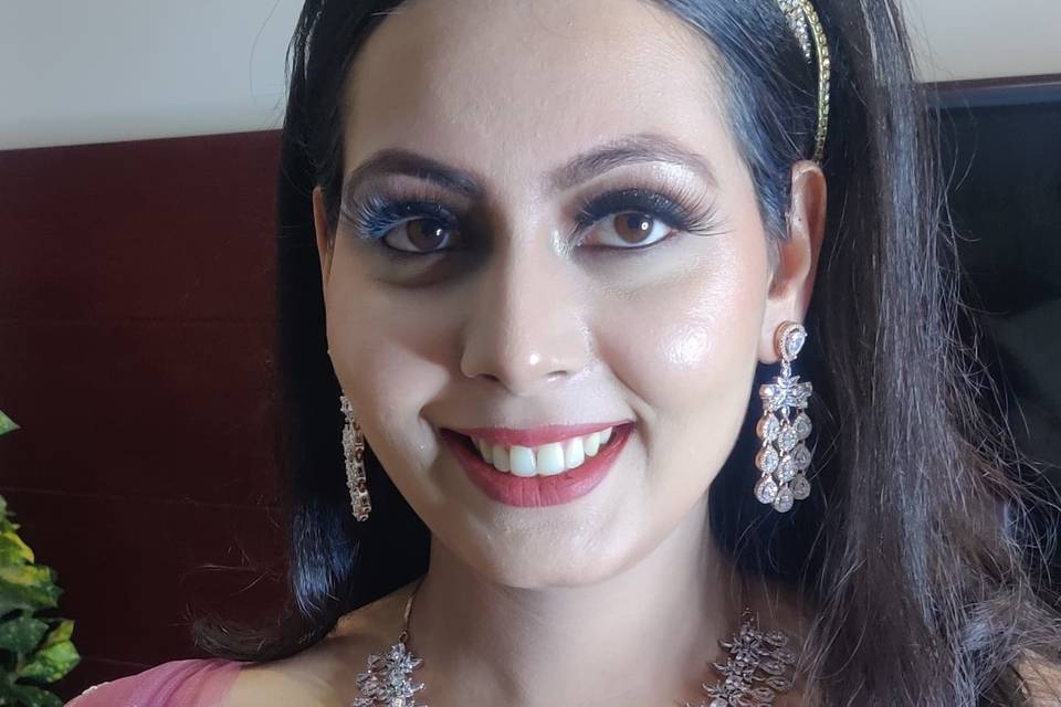 Engagment makeup