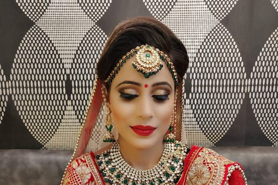 Bridal makeup