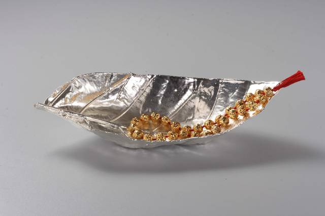 Silver leaf dish