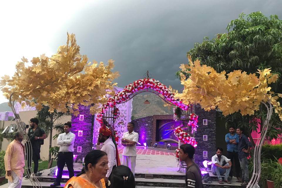 Entrance Decor