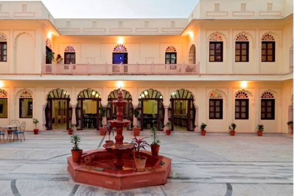 Dhula Garh - A Heritage Hotel, Jaipur