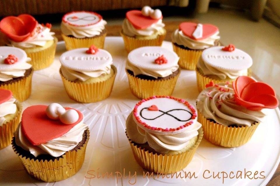 Simply Mmmm Cupcakes