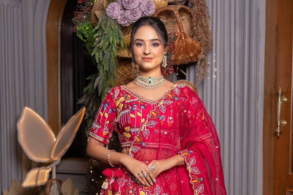 Modern bridal lehenga on rent