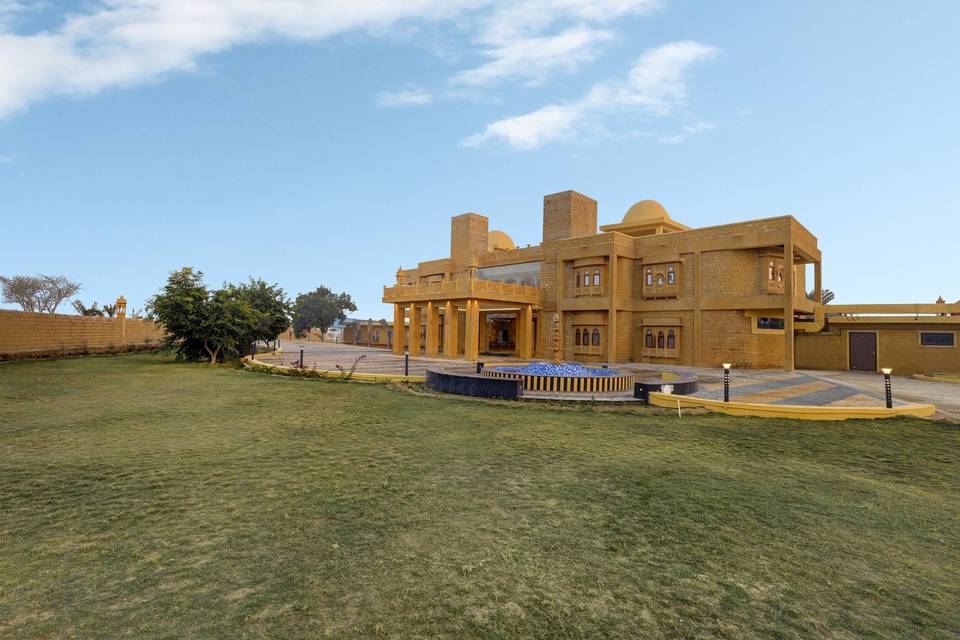 Lawn area
