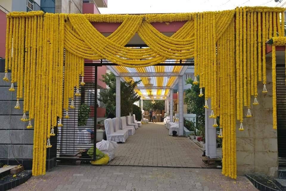 Entrance decor