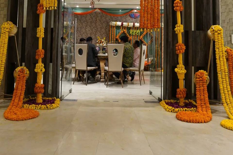 Entrance decor