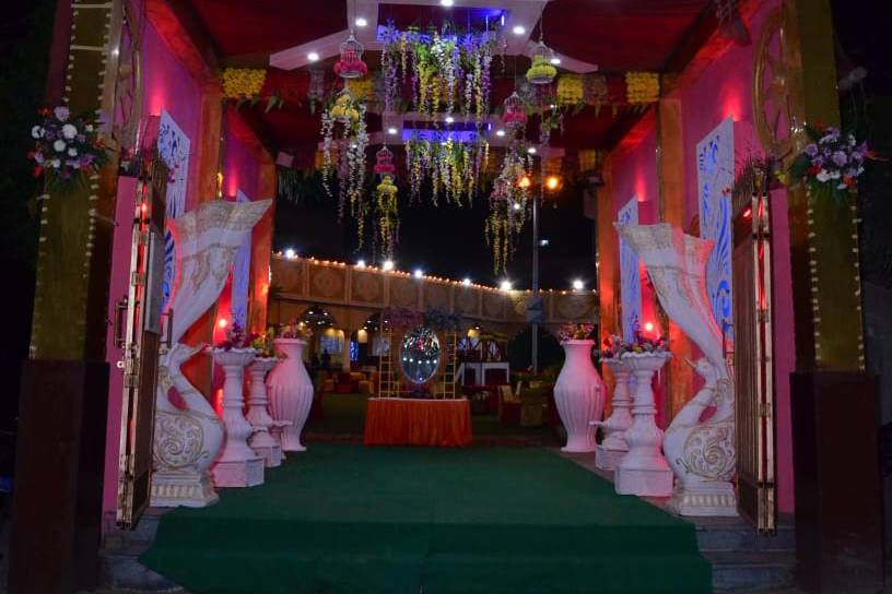 Entrance decor