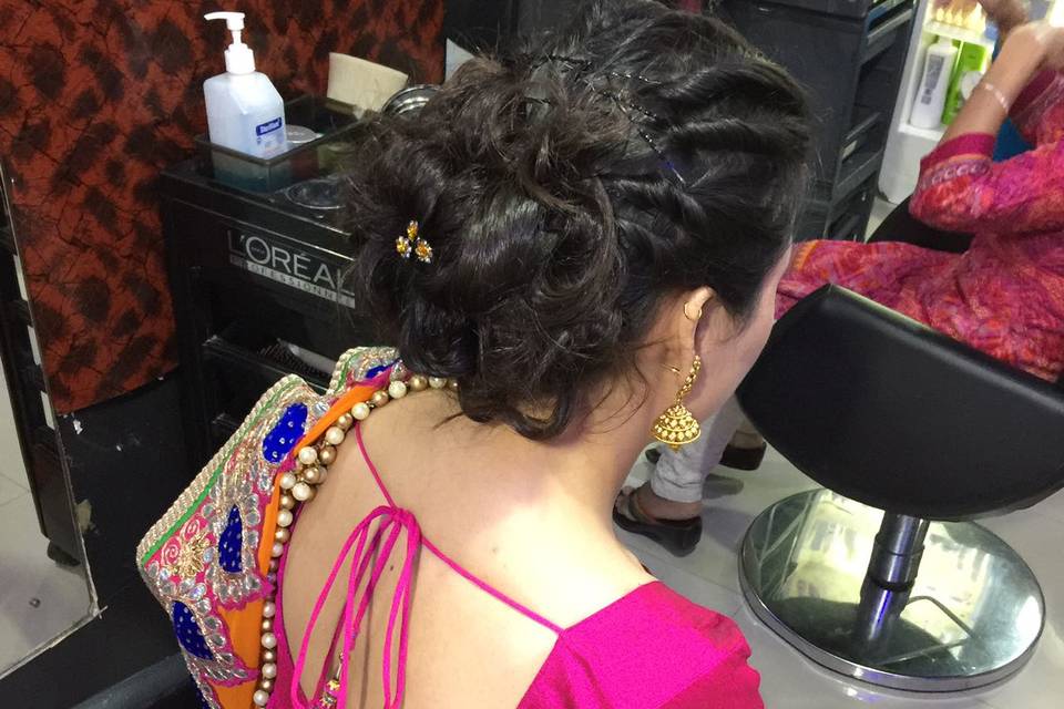 The 10 Best Makeup Salons in Kandivali East 