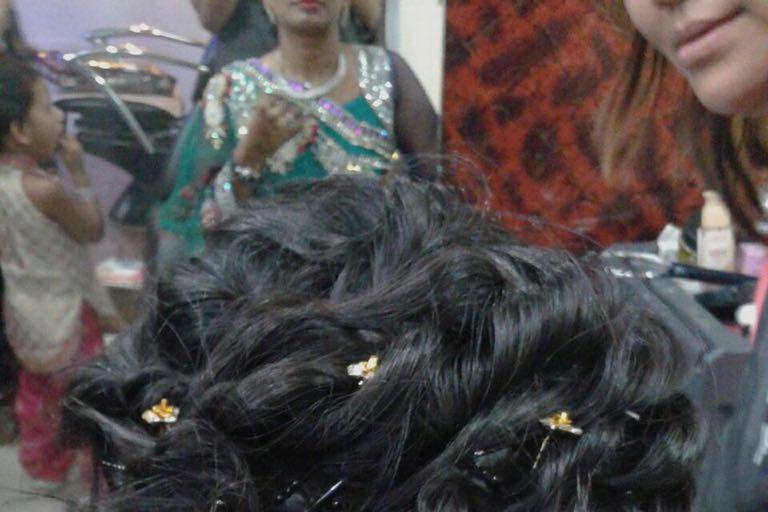 Radiance Ladies Salon & Spa, Kandivali East