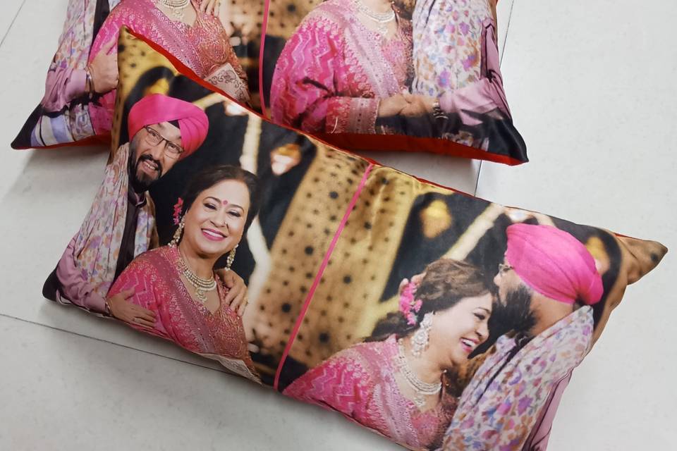 Personalised couple pillows