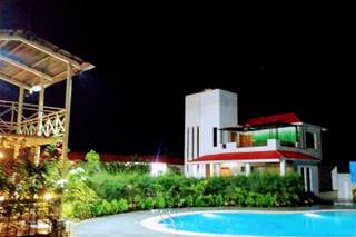 Sunshine Farm and Resort 1