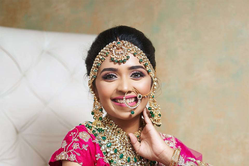 Pallavi Kadale Makeup Artist