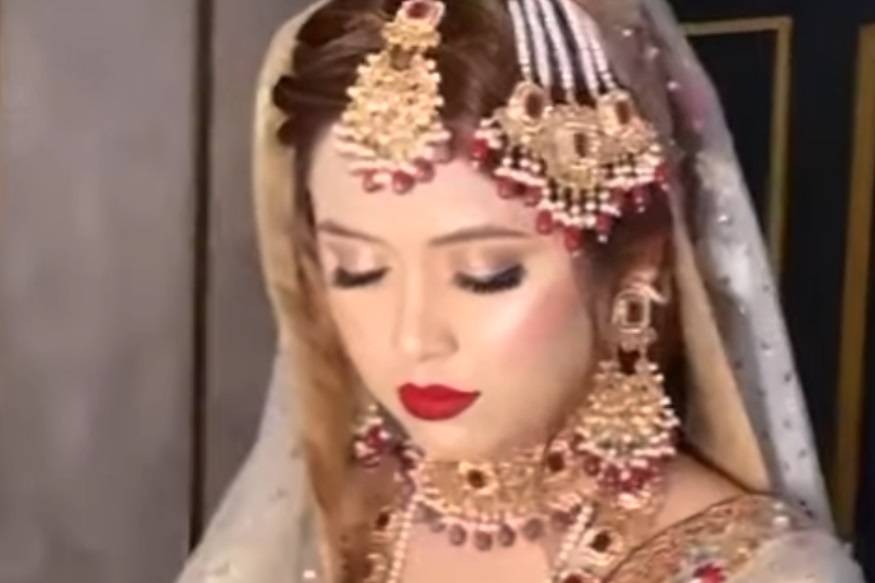 Bridal makeup