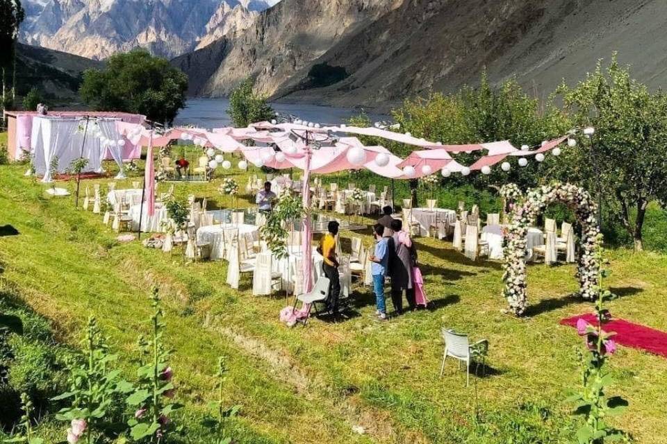 Destination wedding in Kashmir