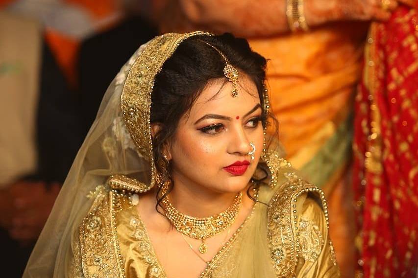 Bridal makeup