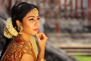 Makeup by Roshni Ravi