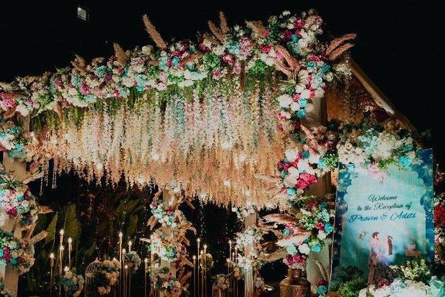 Entrance decor