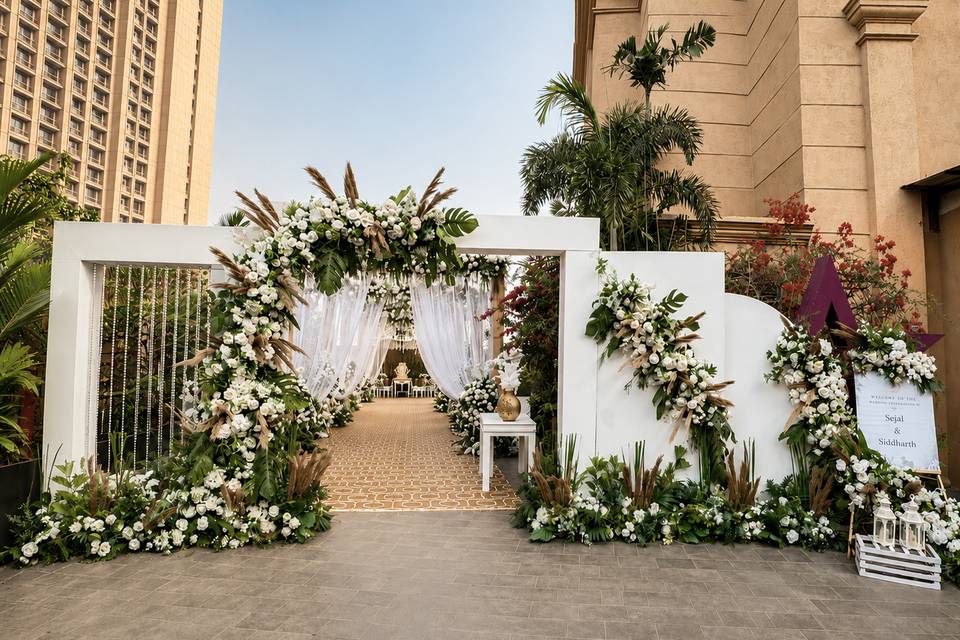 Entrance decor