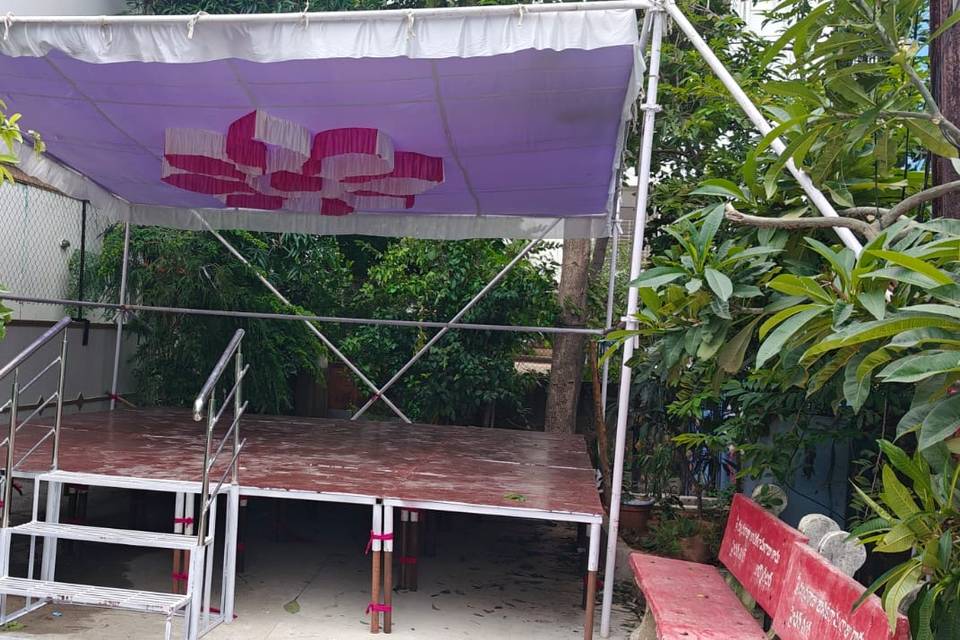 Stage - tentwala