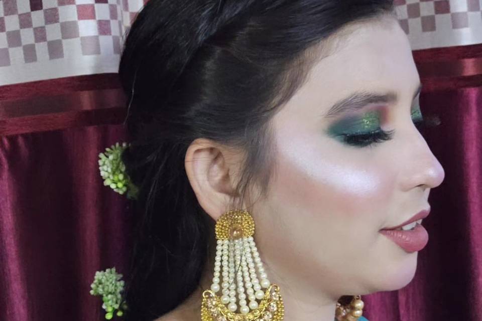 Pakistani look