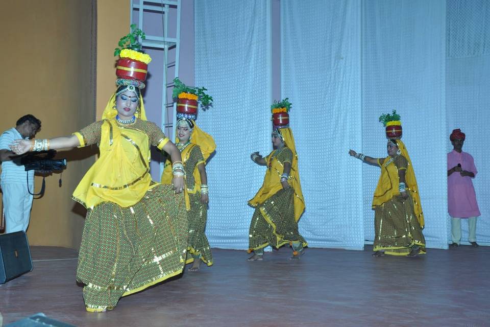 Chari Dance