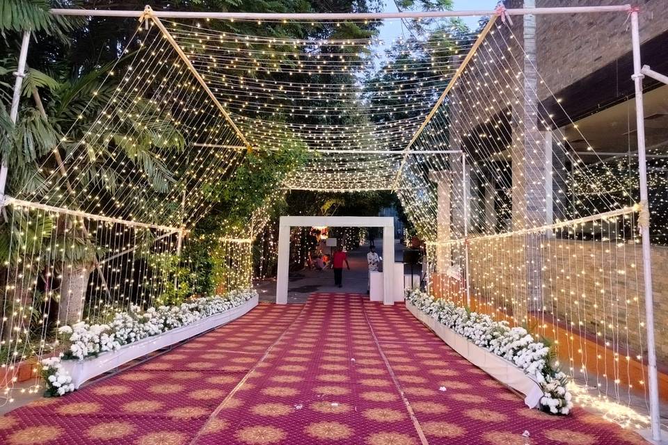 Entrance Decor