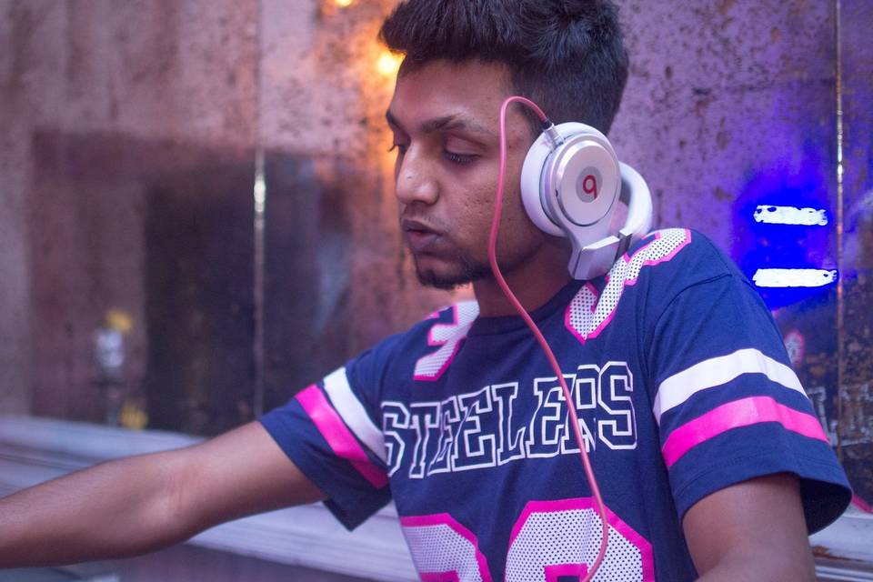 D Bass Music