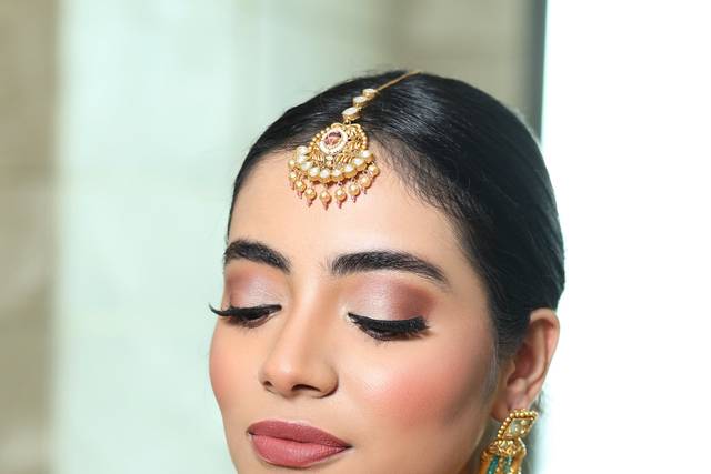 Makeup by Pallavi Sachdeva