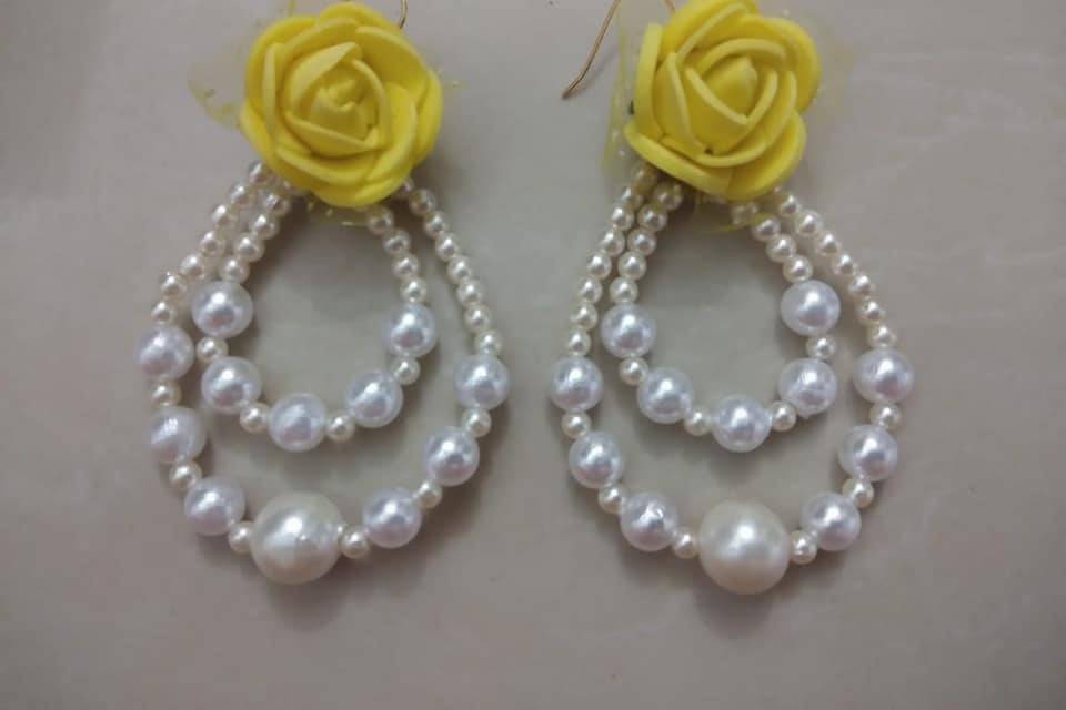 Floral jewellery