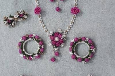 Floral jewellery