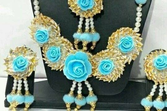 Floral jewellery