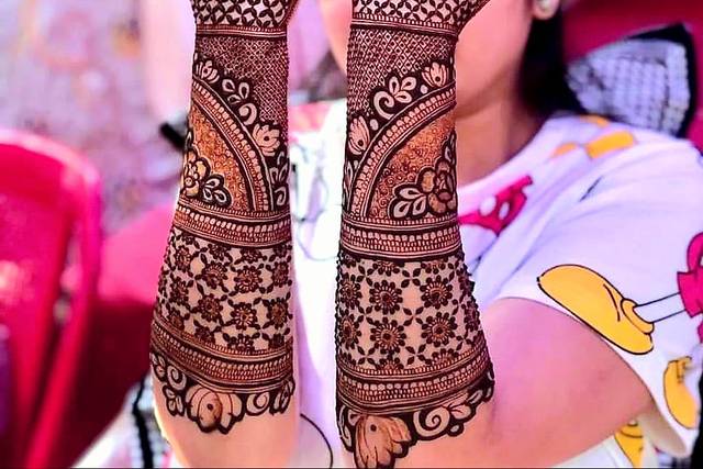 arun mehndi - Arun Mehndi Artist - Bridal Mehndi Service In Chandigarh - arun  mehndi | LinkedIn