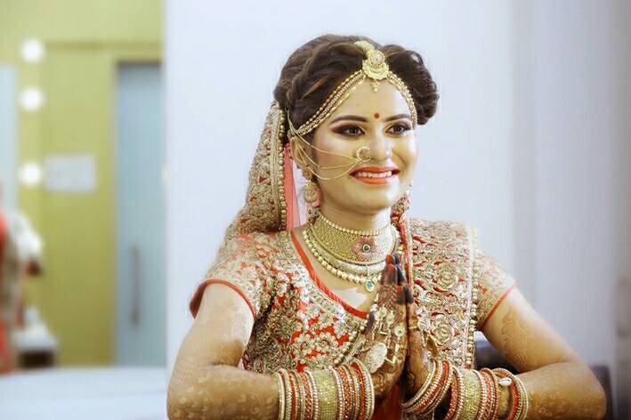 Bridal makeup