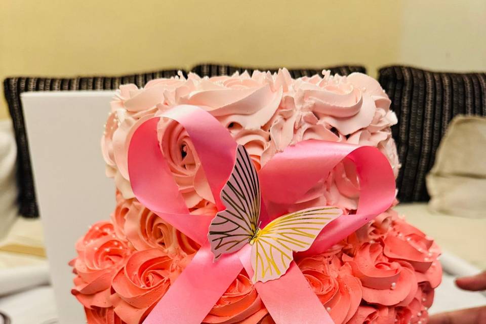 Customise cake