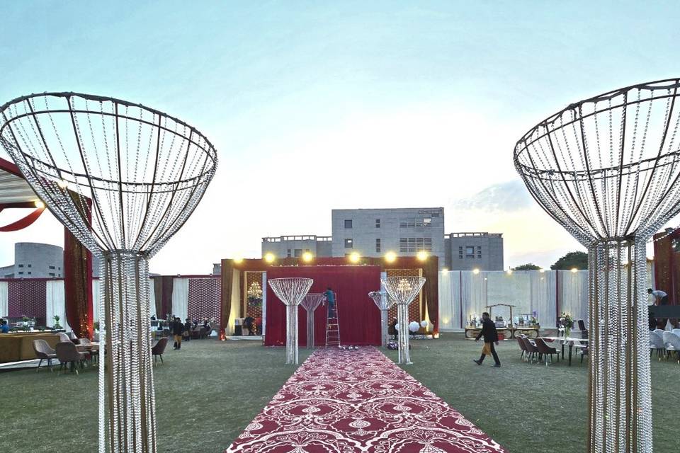 Passage Decor