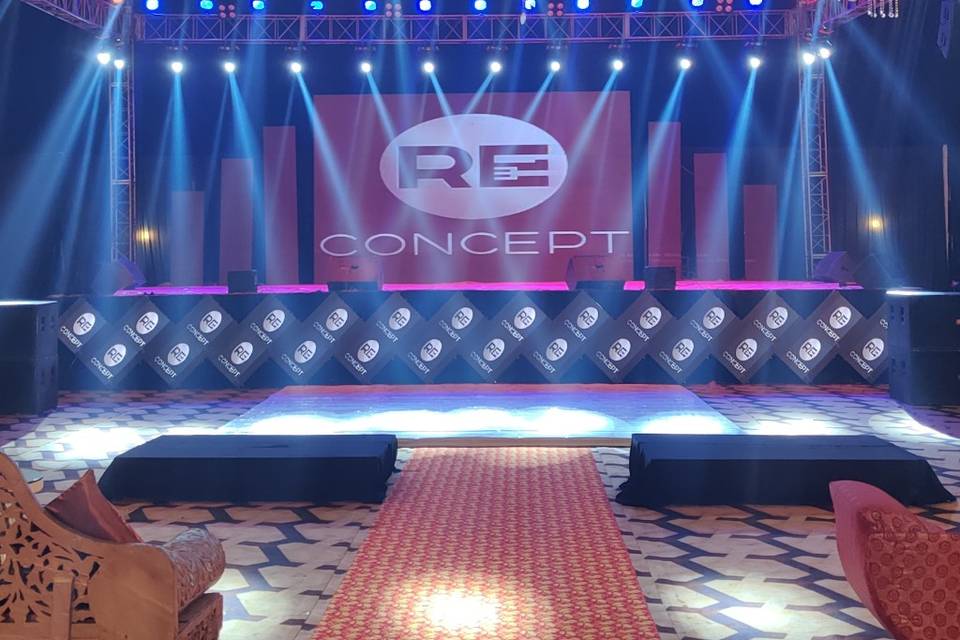 Entertainment stage