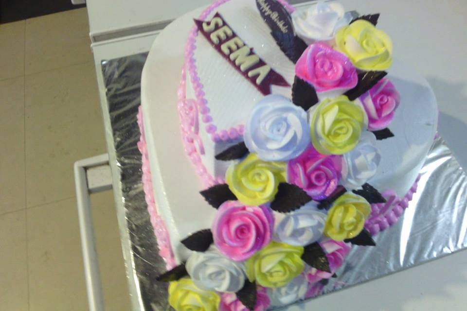 Customized cake