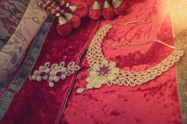 Bridal jewellery