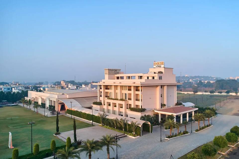 FACADE 1