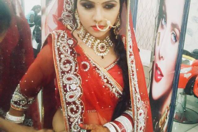 7th Heaven Beauty Lounge & Make Up Studio