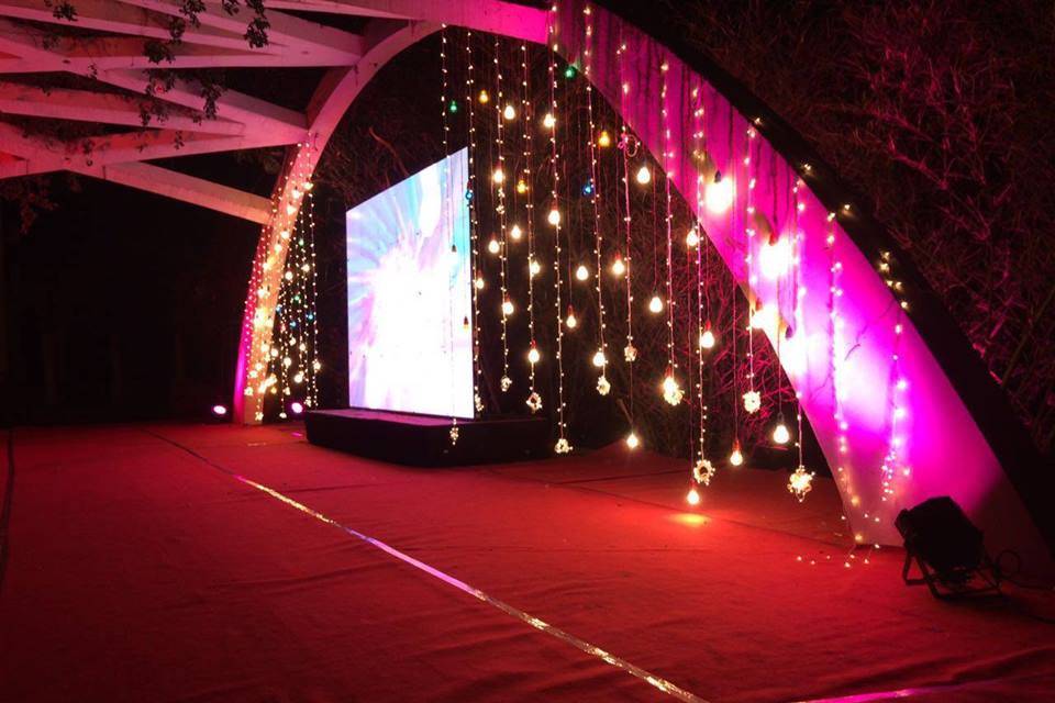 Wedding decor and lighting