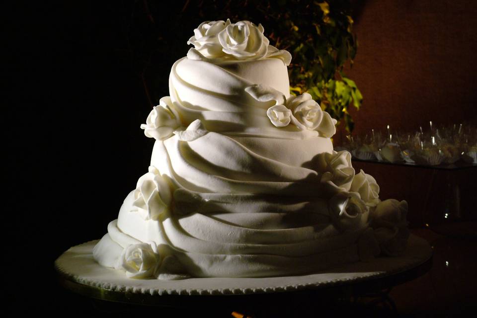 G's Patisserie - Wedding Cake