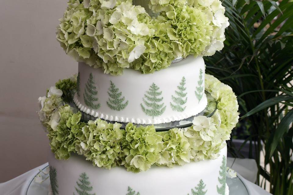 G's Patisserie - Wedding Cake