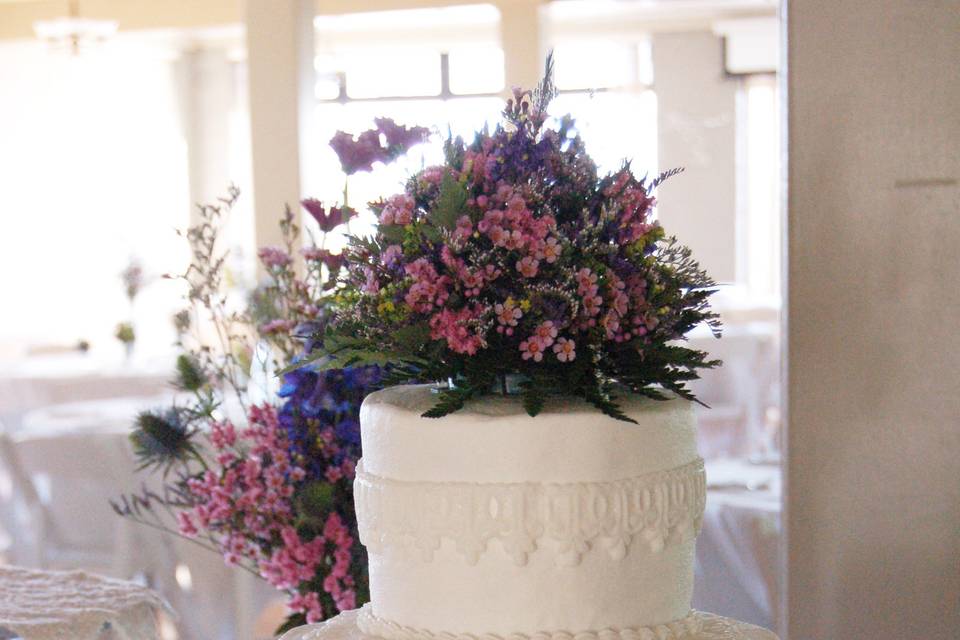 G's Patisserie - Wedding Cake