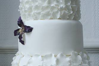 G's Patisserie - Wedding Cake